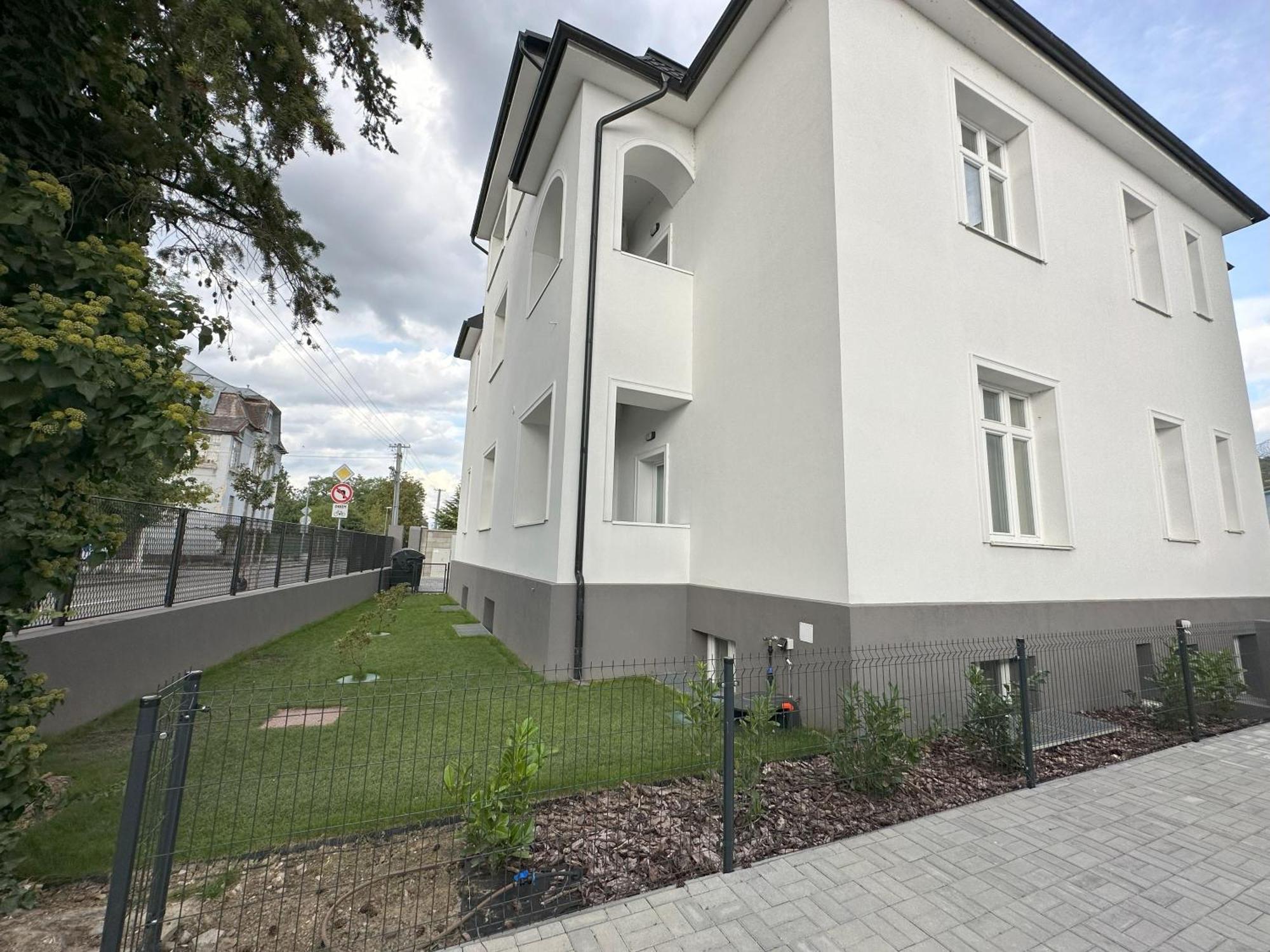 Dohnanyi Villa By Chors Trencin Exterior photo
