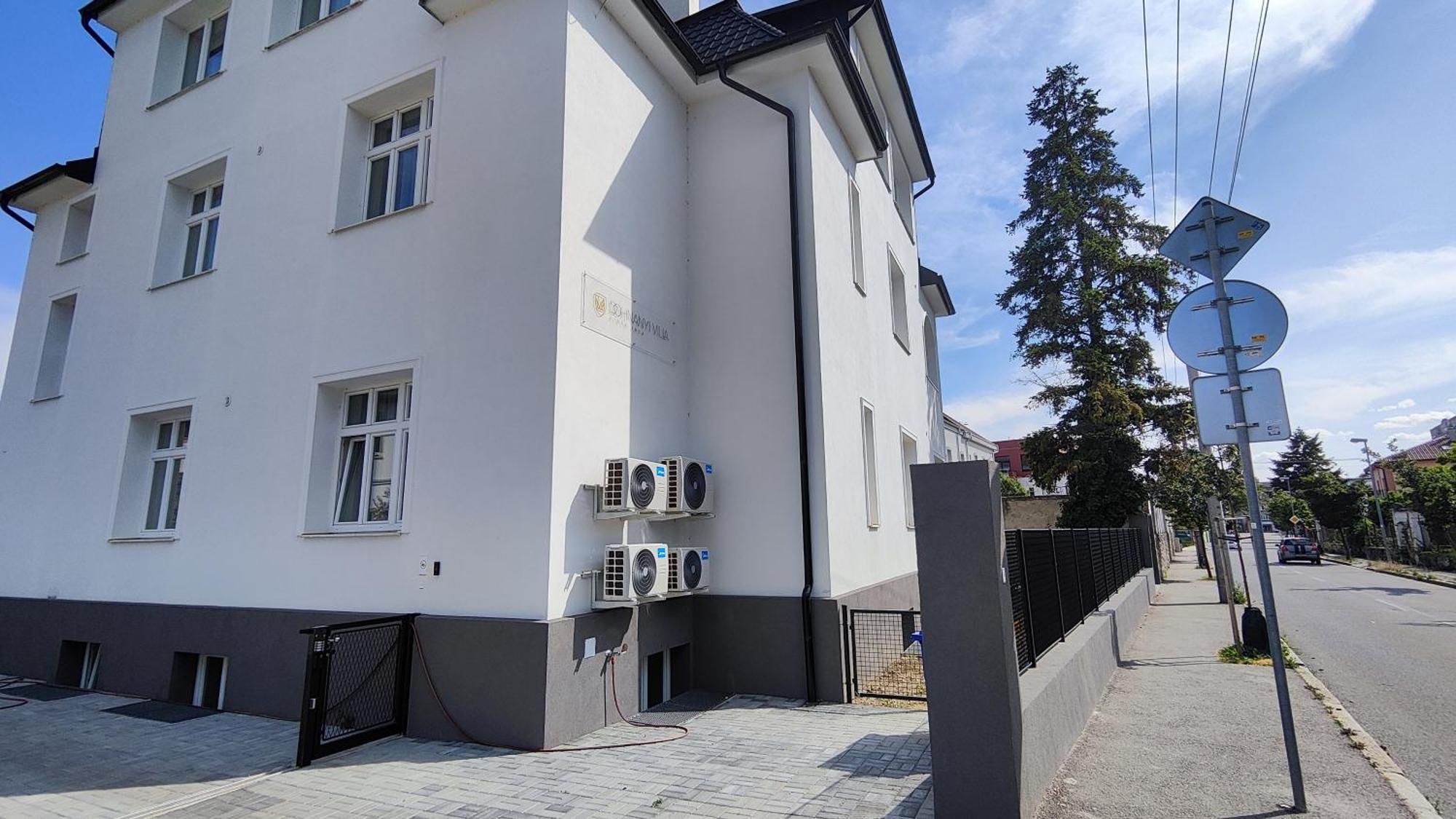 Dohnanyi Villa By Chors Trencin Exterior photo
